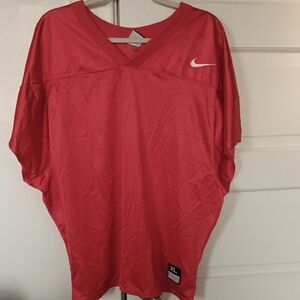 Mens/youth Red Nike Shirt.